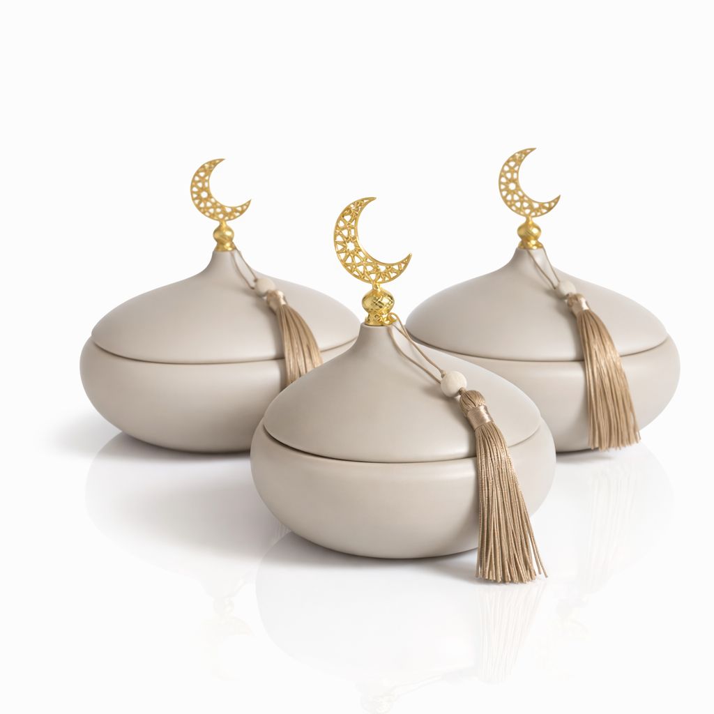 CREAM COLORED TEMREYA L